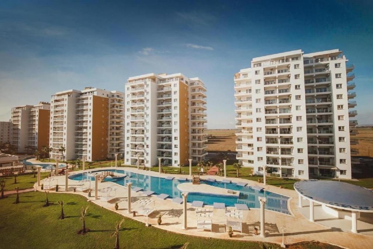 Spartacus Pool Apartments In Caesar Resort & Spa Trikomo Eksteriør billede
