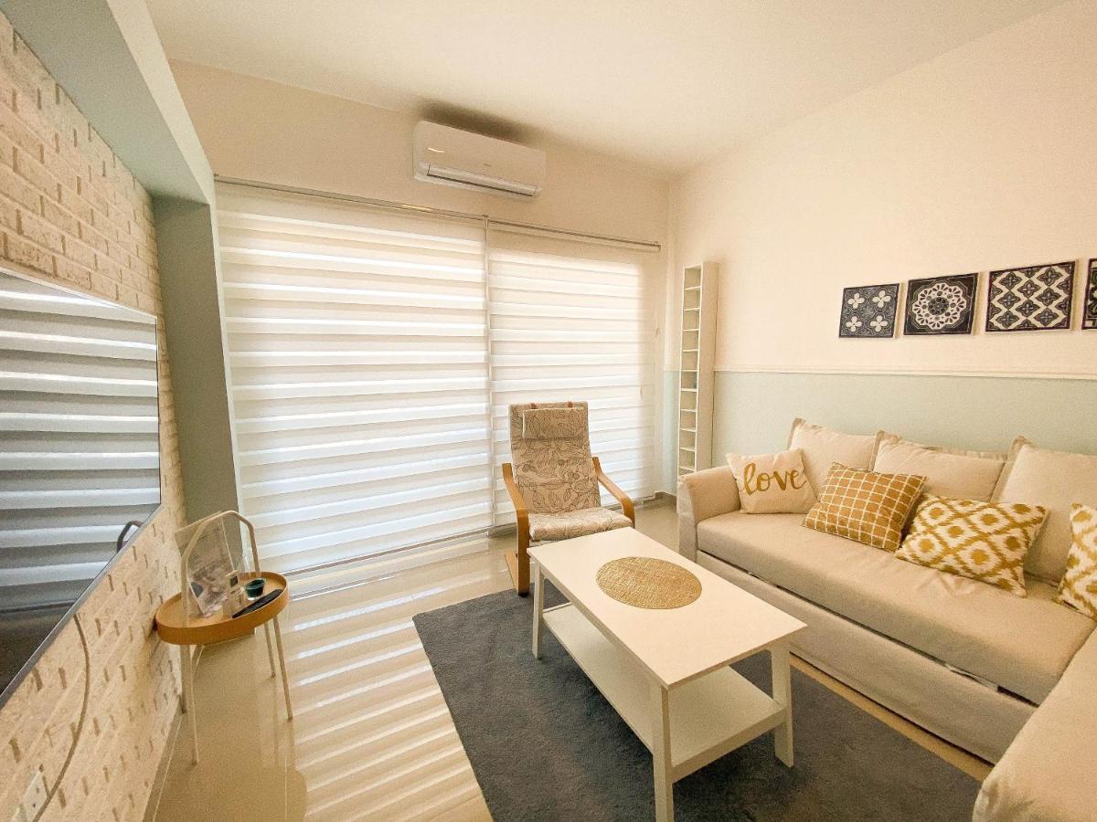 Spartacus Pool Apartments In Caesar Resort & Spa Trikomo Eksteriør billede